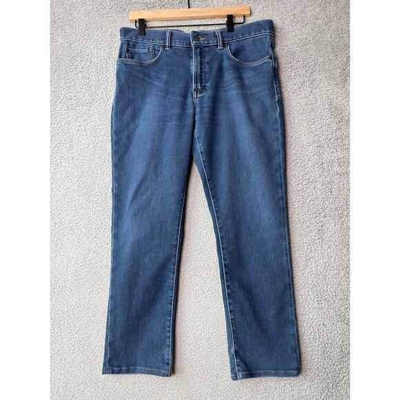 Banana Republic Traveler Jeans 33 x 30 Straight Leg Medium Wash Blue Denim Pants - Picture 1 of 15